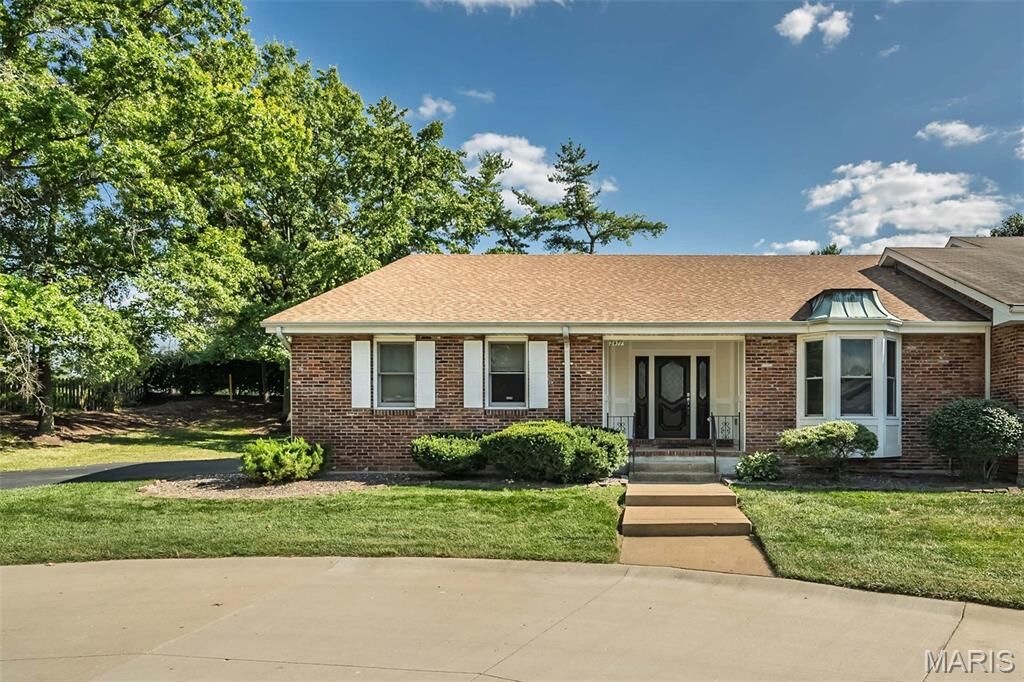 Property Photo: 2477 Baxton Way MO 63017