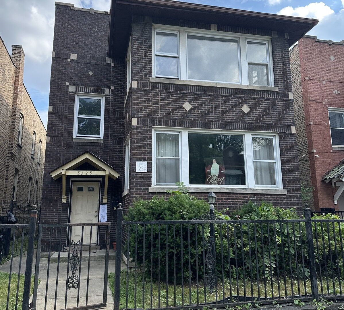 Property Photo:  5525 W Jackson Boulevard  IL 60644 