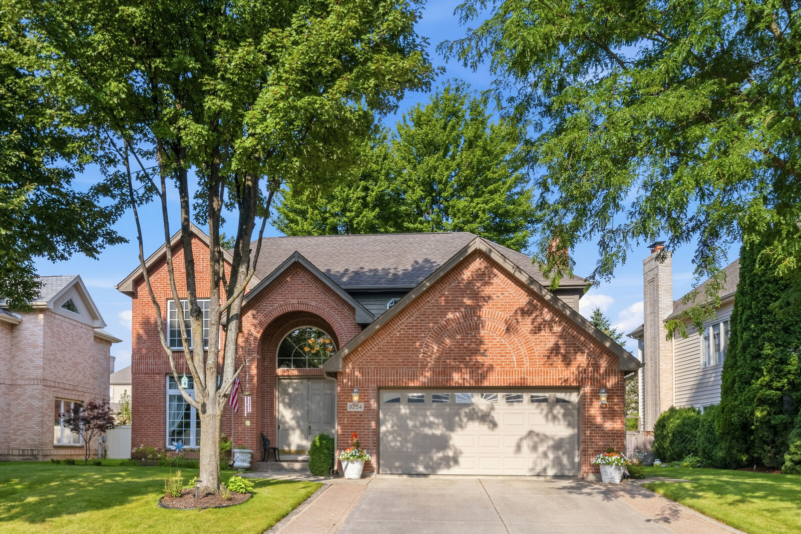 Property Photo: 9254 Nagle Avenue IL 60053