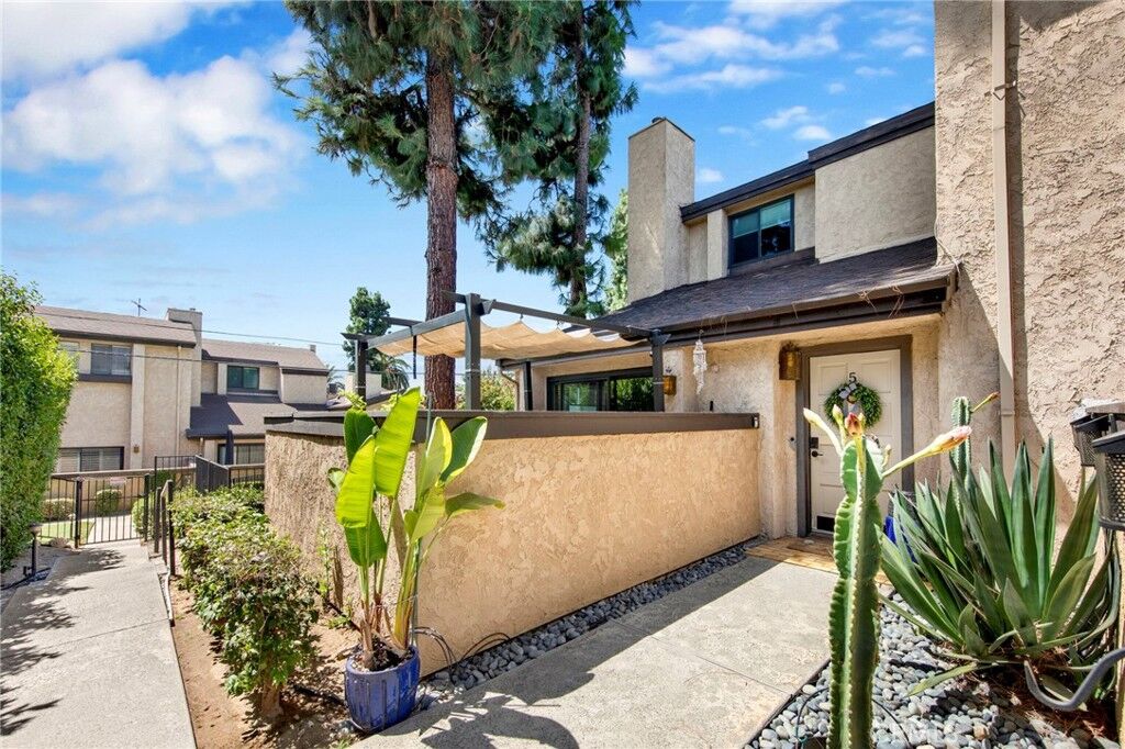 Property Photo: 1484 Corson Street 5 CA 91106