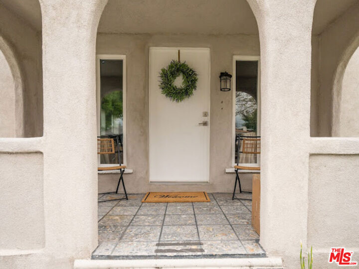 Property Photo:  1836 Lake Street  CA 91201 