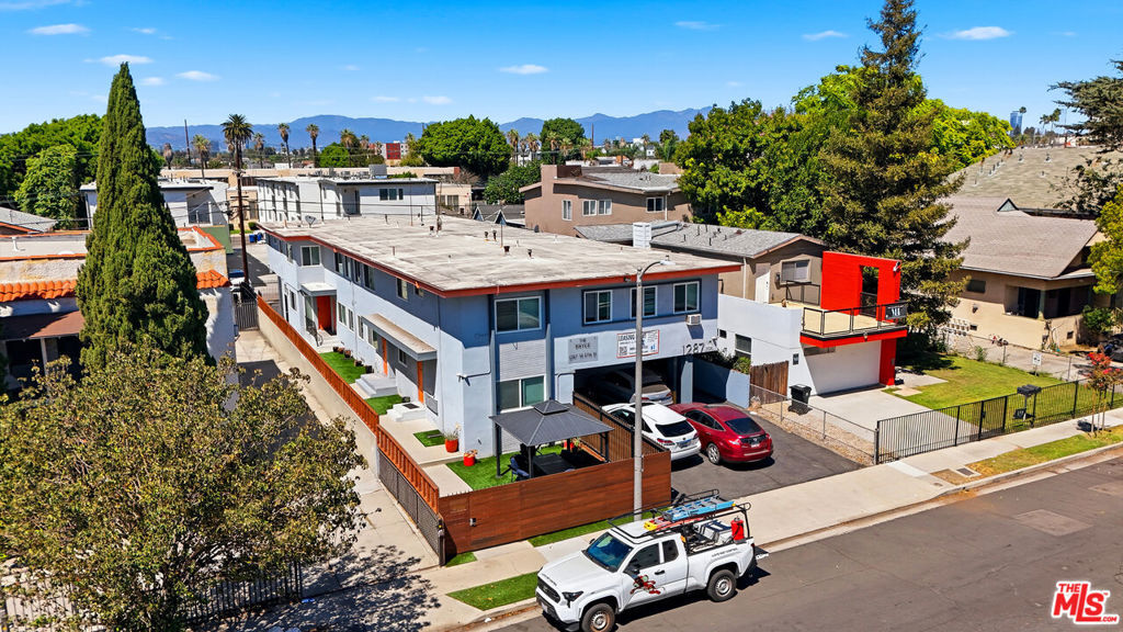Property Photo: 1287 W 37th Place CA 90007