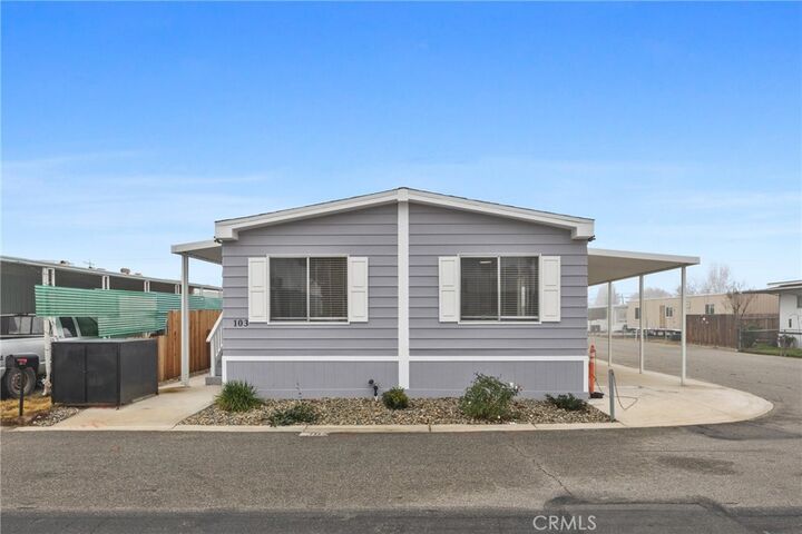 Property Photo: 103 Cedarwood Lane CA 93308