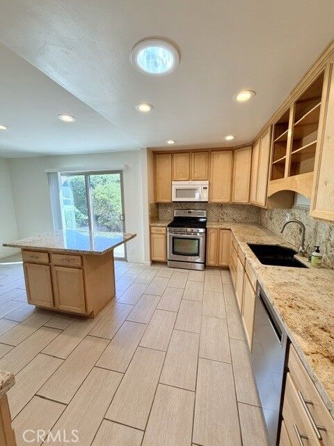 Property Photo:  81 Encanto  CA 93401 