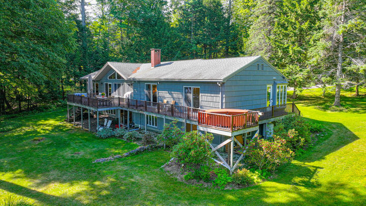 Property Photo:  13 Edgewater Lane  ME 04009 