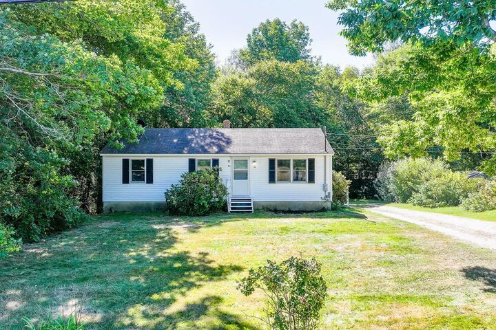 Property Photo: 94 Marsh Road ME 04915