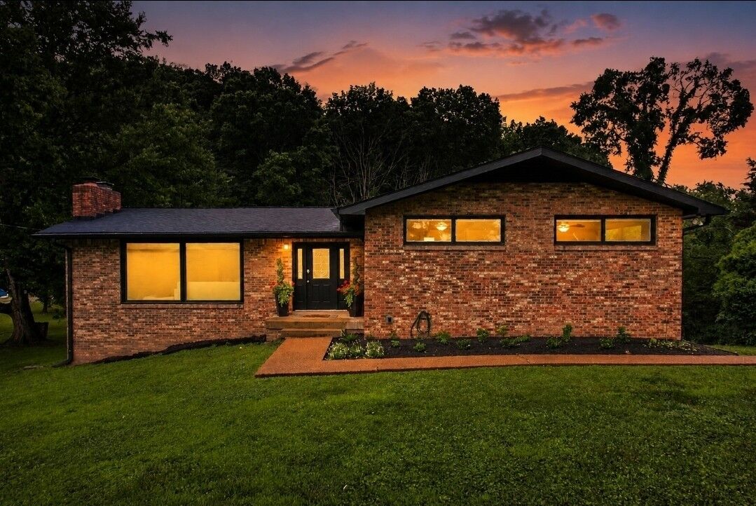 Property Photo: 9077 Old Charlotte Pike TN 37143