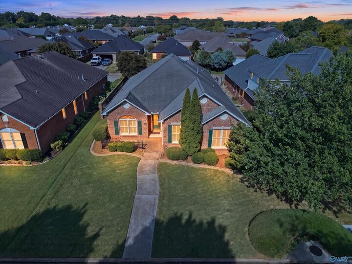 Property Photo:  1003 Danbury Lane  AL 35601 