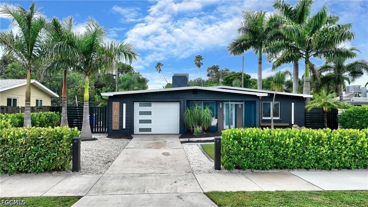 Property Photo: 1640 Oakley Avenue FL 33901