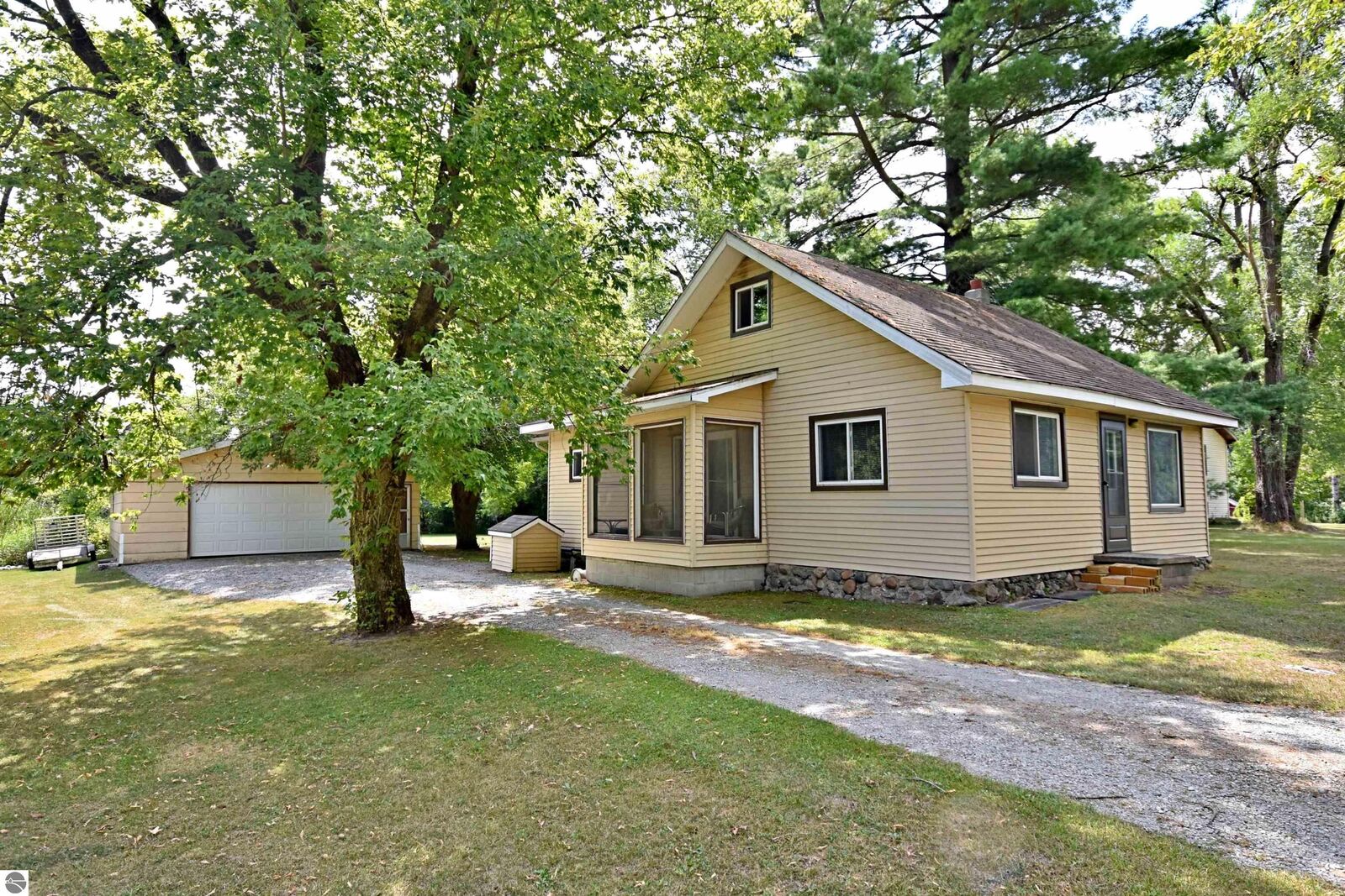 Property Photo: 2753 3 Mile Road MI 49679