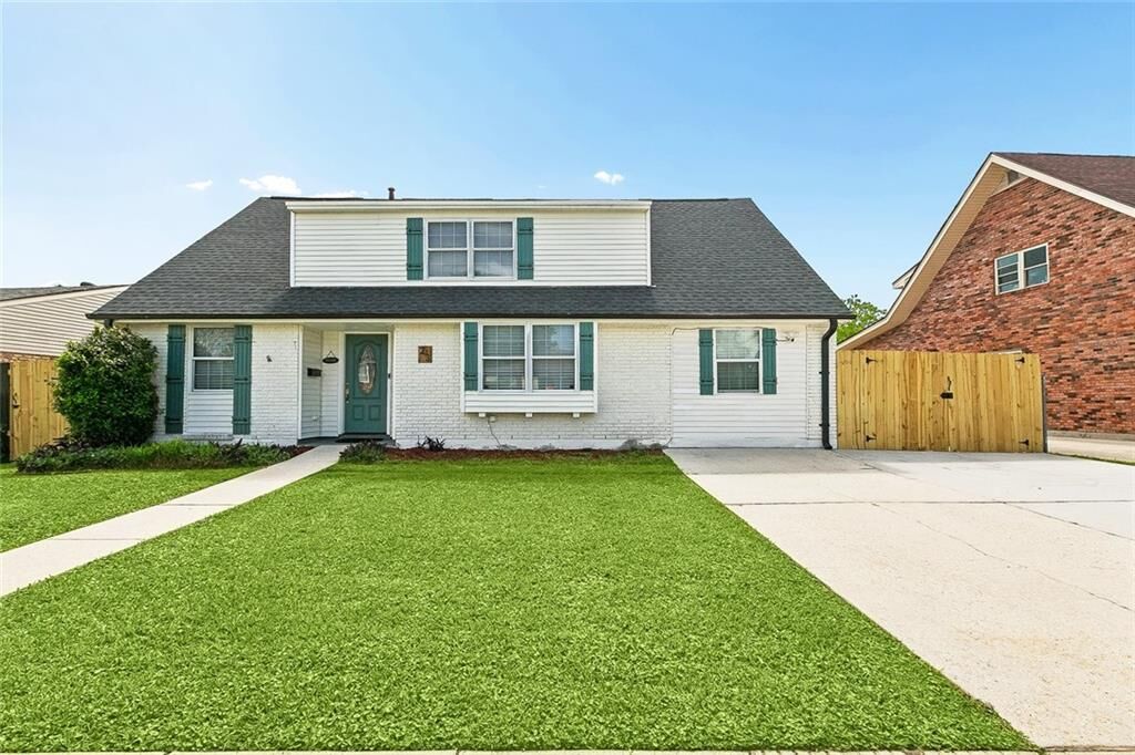 Property Photo: 23 Osborne Avenue LA 70065