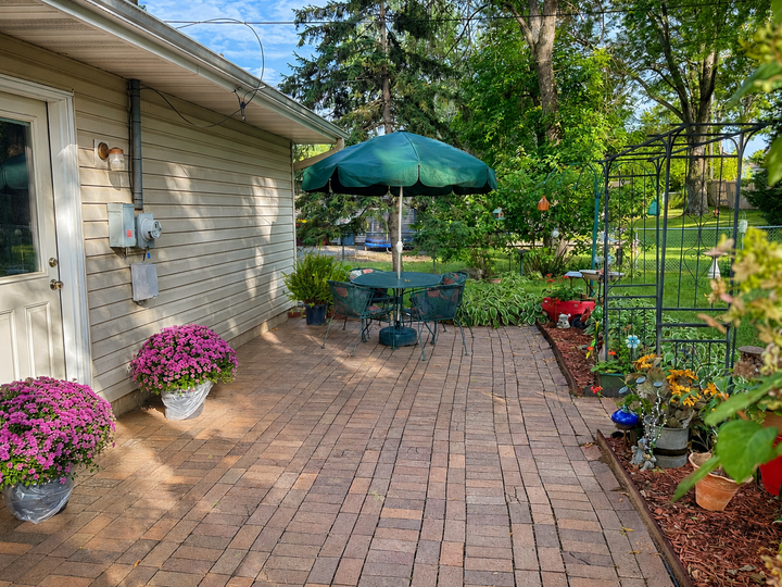 Property Photo:  1798 E Bluestone Drive  MN 55122 