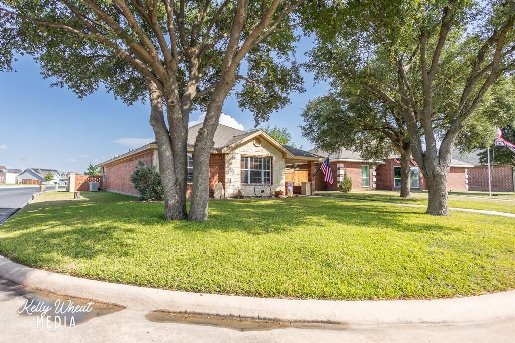 Property Photo:  7602 Aspen Avenue  TX 76904 