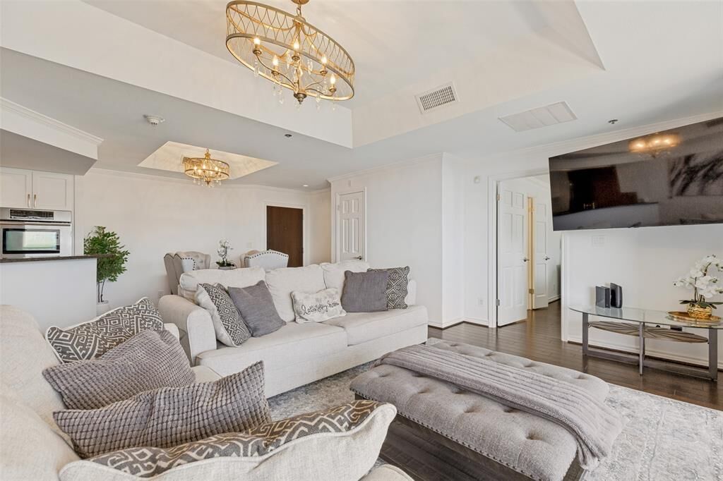 Property Photo:  5909 Luther Lane 907  TX 75225 