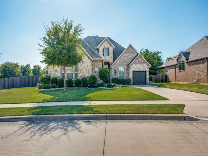 Property Photo: 7221 Everglade Drive TX 76182