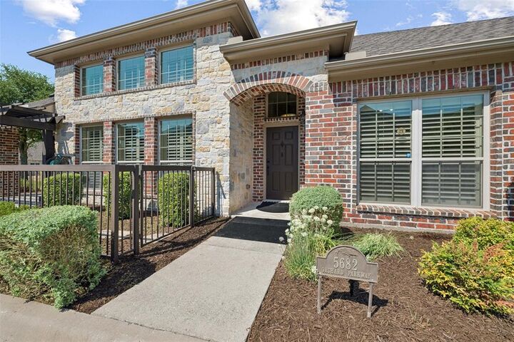 Property Photo:  5682 Orchard Parkway  TX 75069 