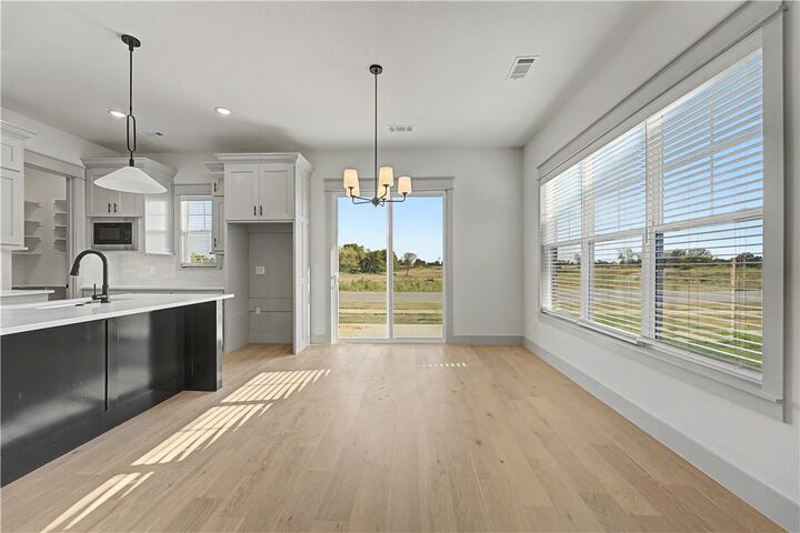 Property Photo: 6705 SW Basswood Avenue AR 72713