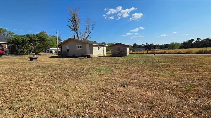 Property Photo: 521 Charley Street AR 72722