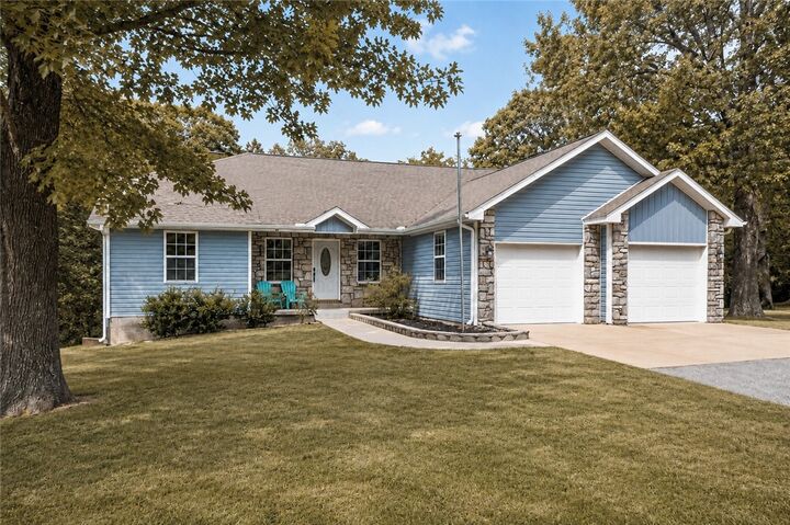 Property Photo: 15584 Hammer Road MO 64850
