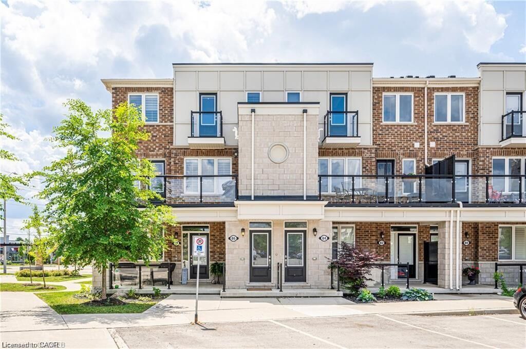 Property Photo:  86 Daylily Lane  ON N2R 0L7 