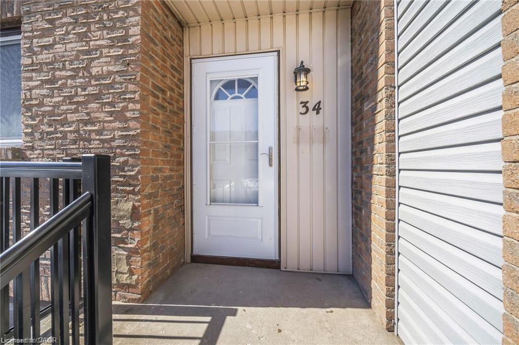 Property Photo:  250 Magnolia Drive 34  ON L9C 6M3 