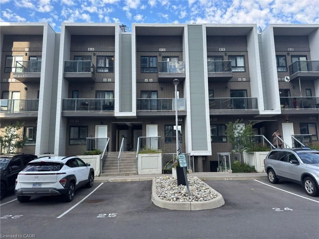 Property Photo:  1430 Highland Road W 13B  ON N2N 0C3 