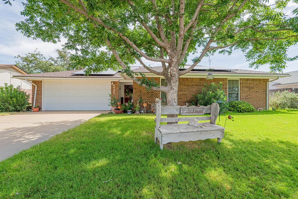 Property Photo: 4204 Amistad Dr TX 79707
