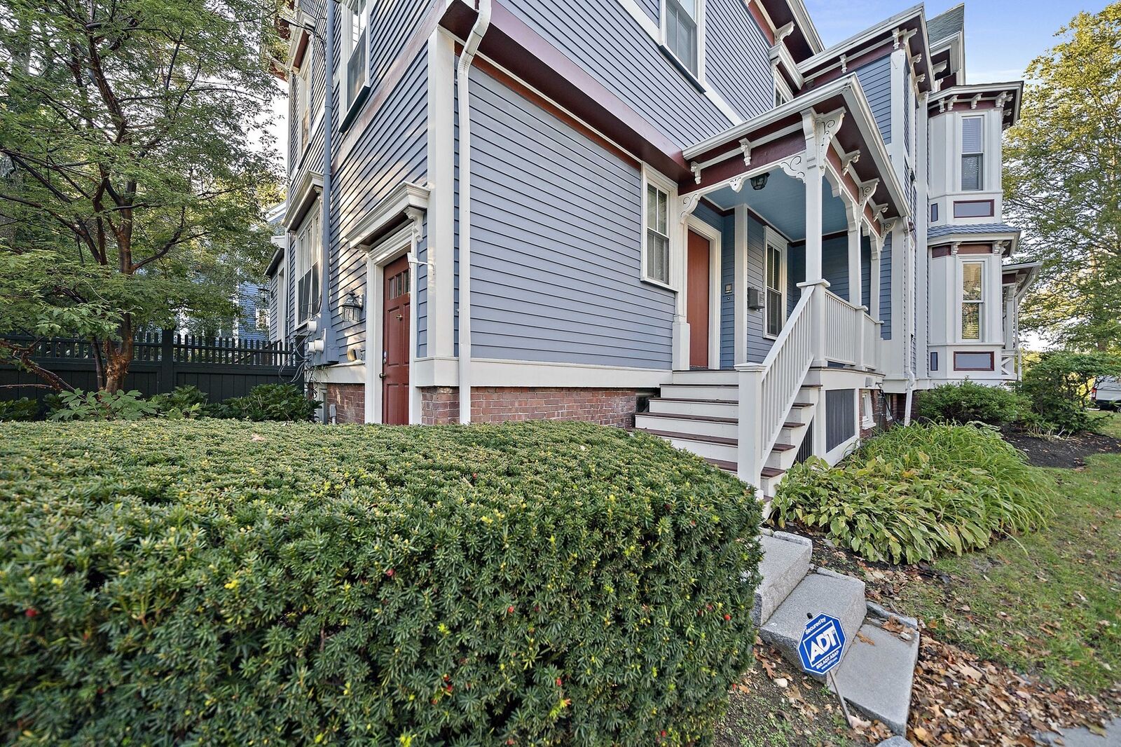 Property Photo: 90 Highland Ave 2 MA 02460