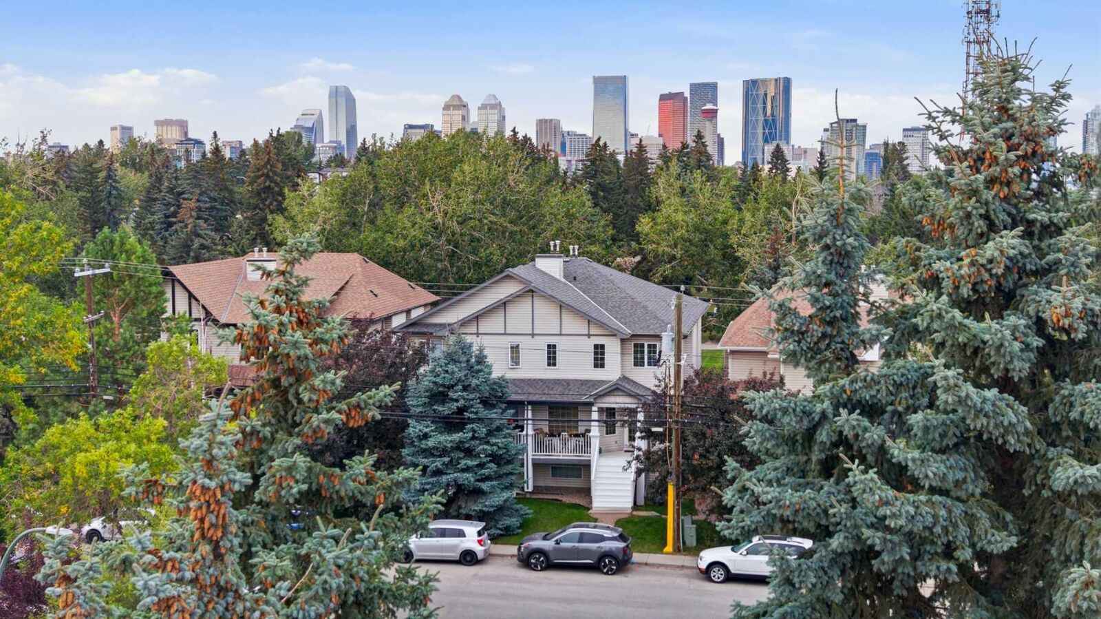 Property Photo:  24 34 Avenue SW 2  AB T2S 2Z2 