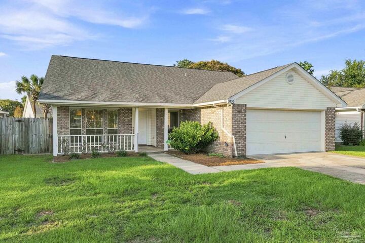 Property Photo: 3750 Sterling Point Rd FL 32563