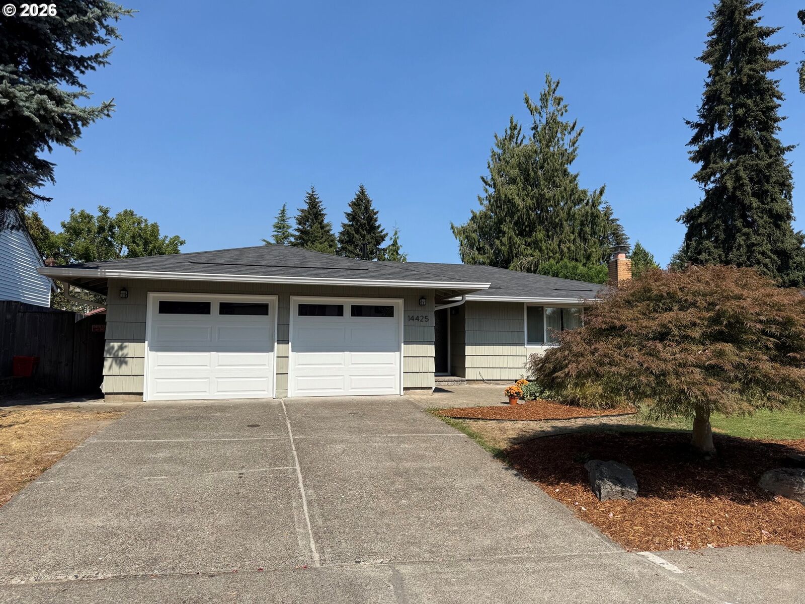 Property Photo:  14425 SW Bonnie Brae St  OR 97005 