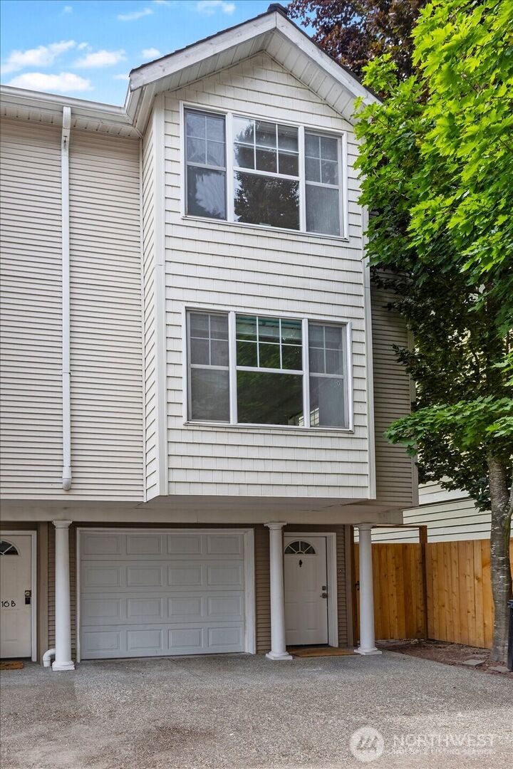 Property Photo:  13716  Midvale Avenue N C  WA 98133 