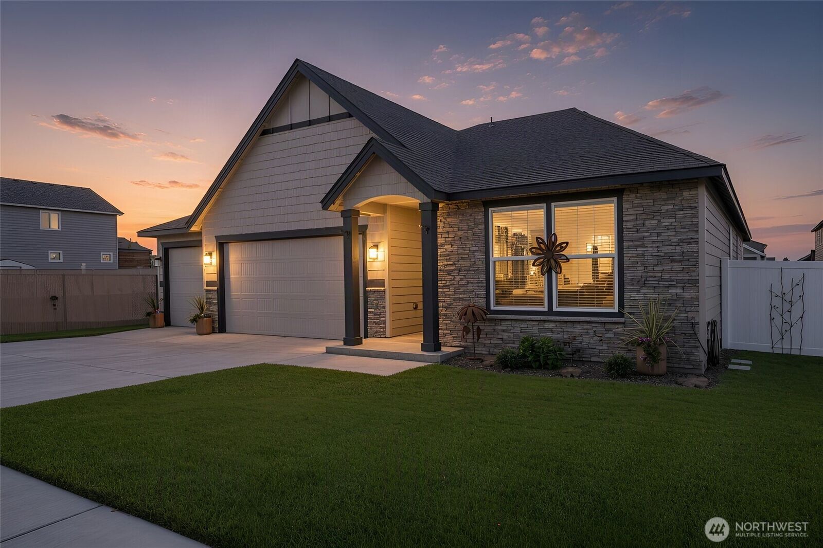 Property Photo: 4713 W Thrush Street WA 98837