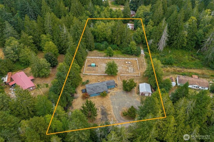 Property Photo:  650 W Griffiths Lane  WA 98380 