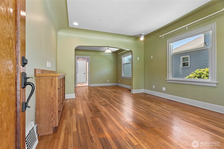 Property Photo:  1912  Mill Avenue  WA 98225 