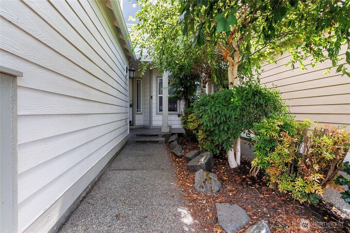 Property Photo:  6814  131st Street Ct E  WA 98373 