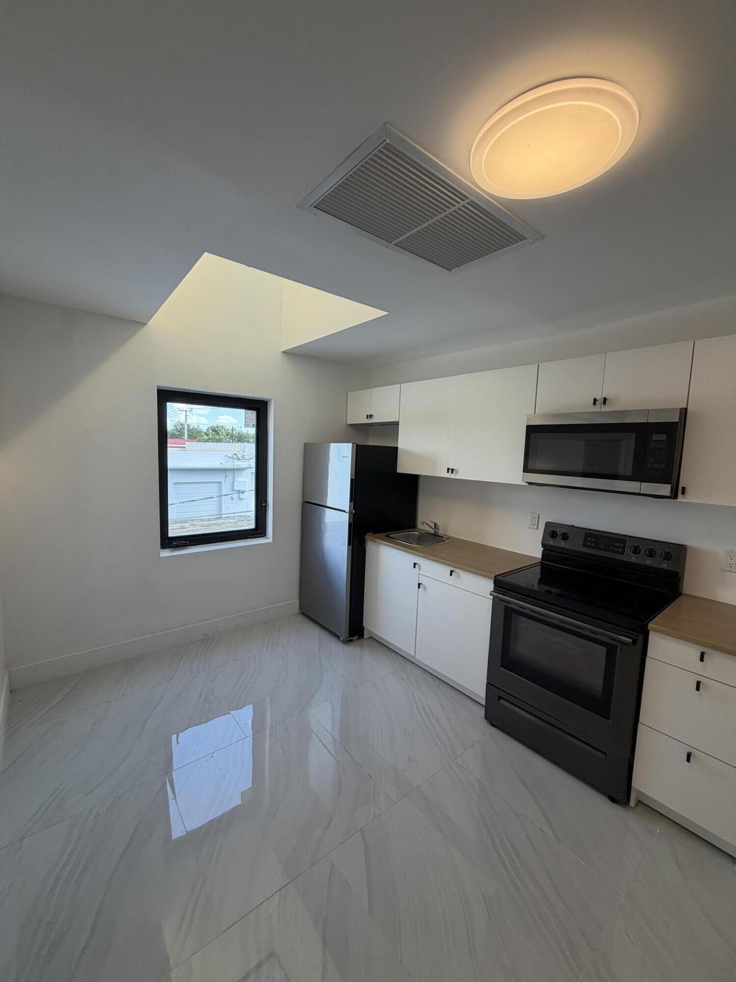 Property Photo: 8211 Biscayne Boulevard 1 FL 33138