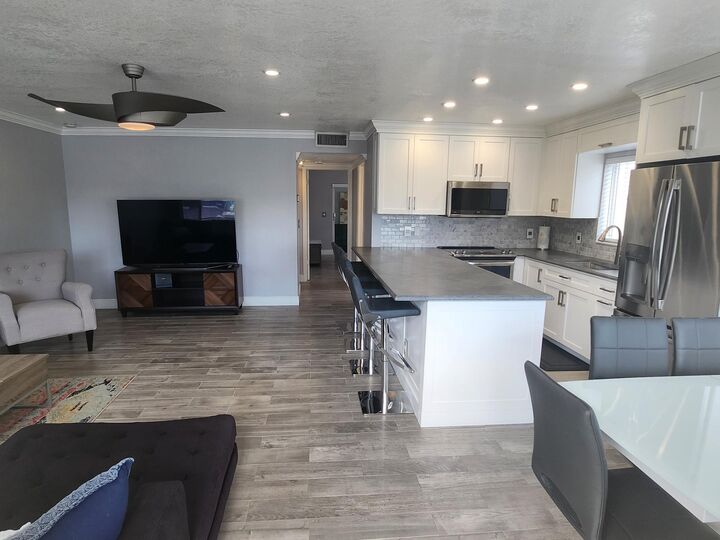 Property Photo:  3000 Lake Osborne Drive 111  FL 33461 