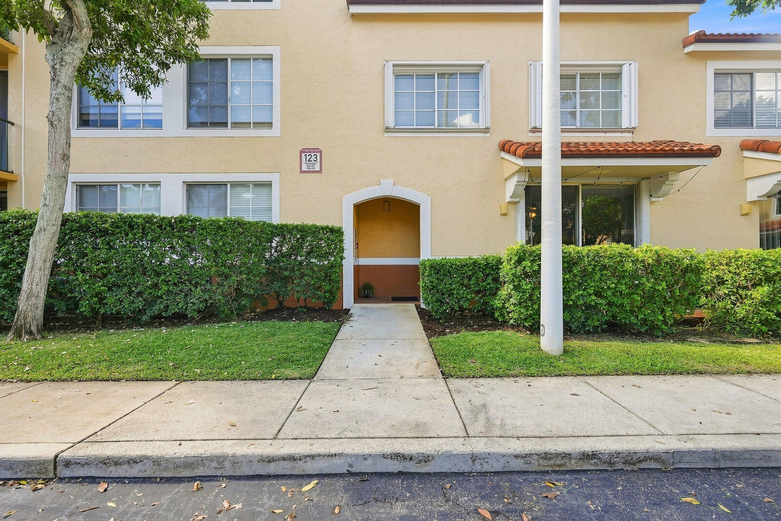 Property Photo:  123 Yacht Club Way 109  FL 33462 
