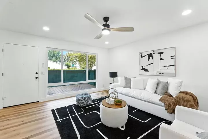 Property Photo:  1817 E Grand Avenue 77  CA 92027 