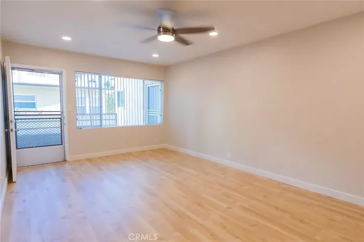 Property Photo: 608 Esplanade 2 CA 90277