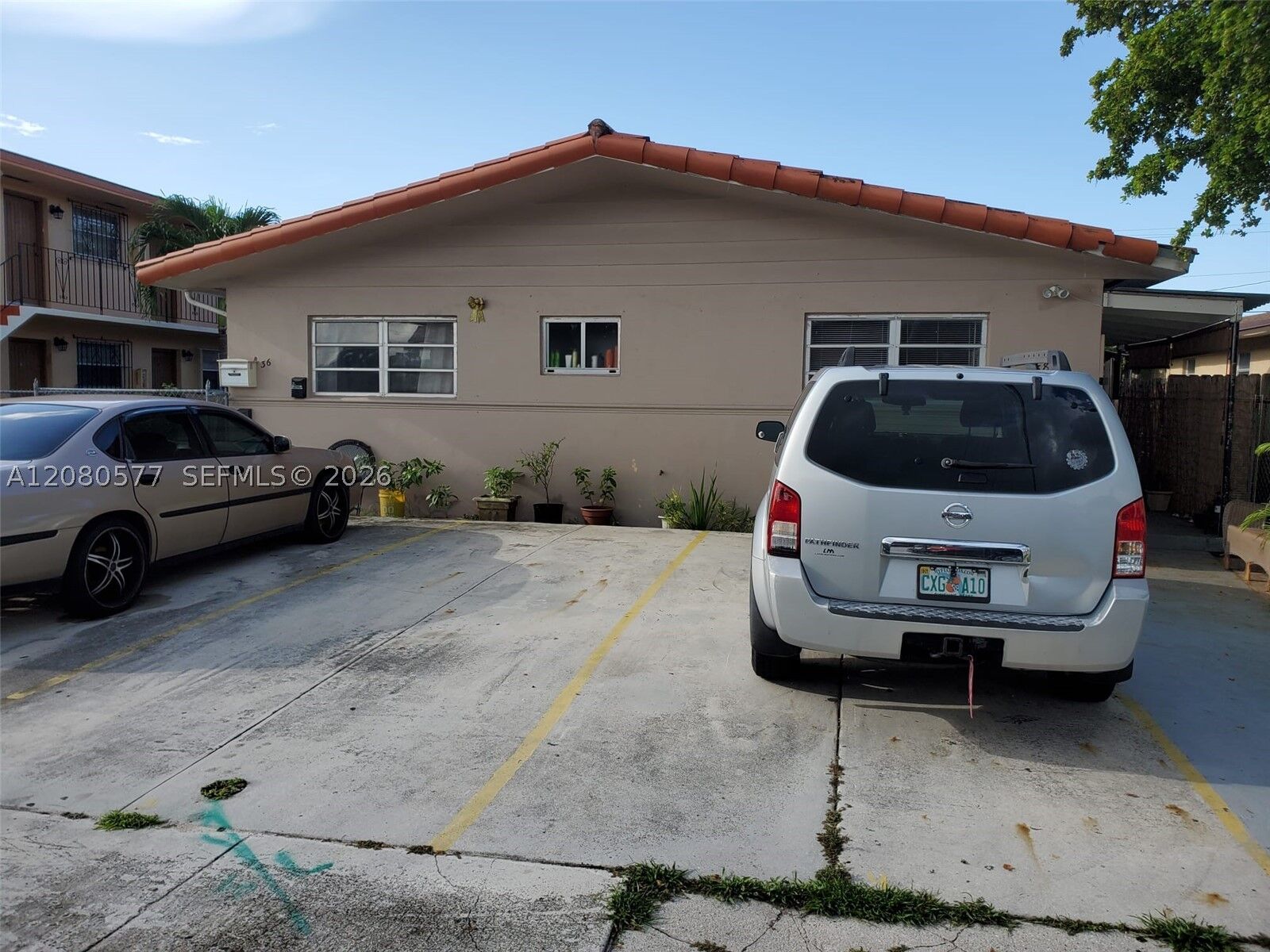 Property Photo: 36 W 37th St FL 33012
