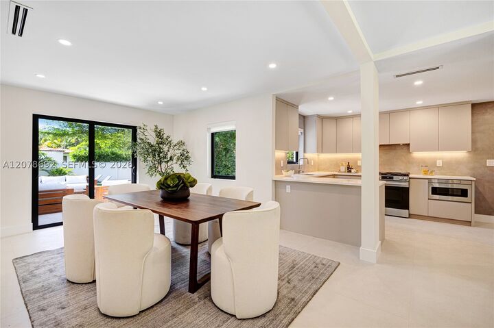 Property Photo:  558 NE 94th St  FL 33138 
