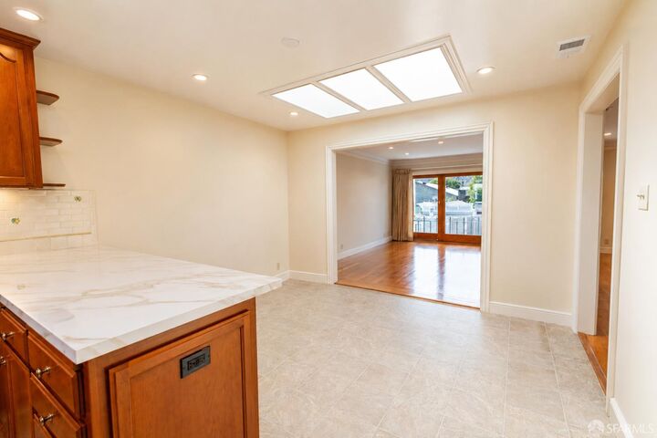 Property Photo:  1918 Filbert Street 301  CA 94123 