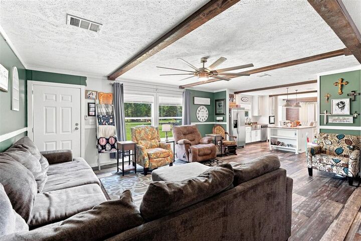 Property Photo:  328 Doe Road  LA 70657 