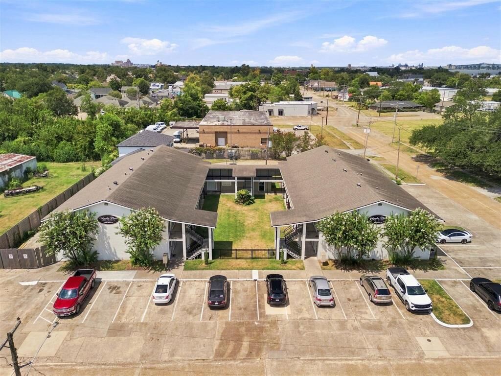 Property Photo:  1602 Moss Street  LA 70601 
