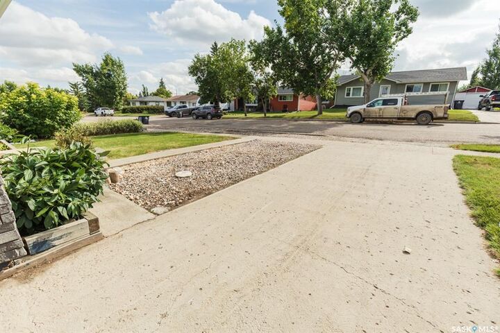 Property Photo:  336 Columbia Avenue  SK S0L 1R0 