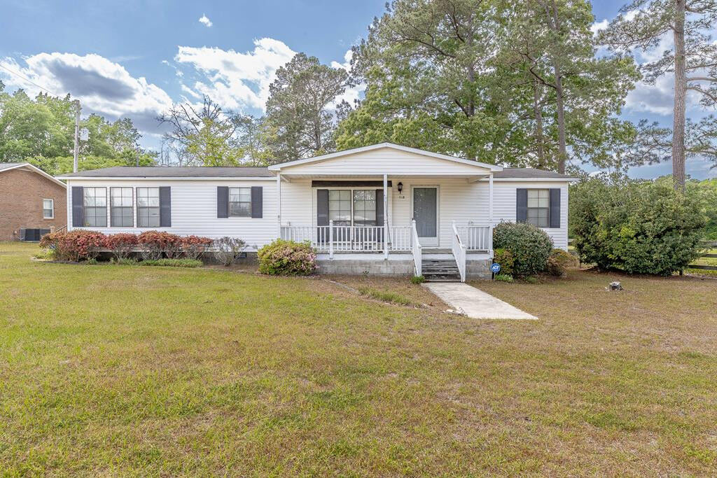 Property Photo: 652 Tee Vee Road SC 29047