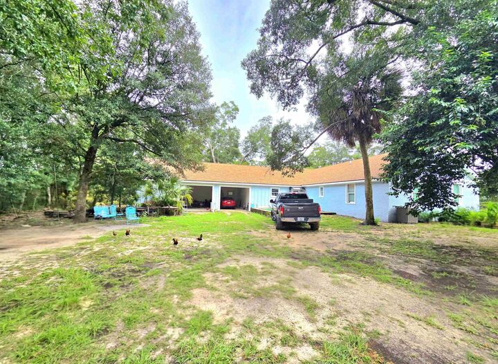 Property Photo: 747 Old Federal Road FL 32351