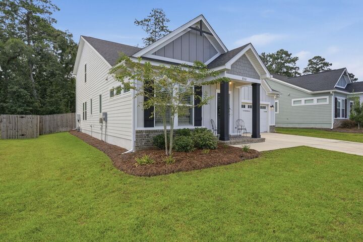 Property Photo: 8761 Greenridge Lane FL 32312